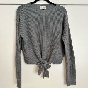 Universal Thread Gray Sweater‎